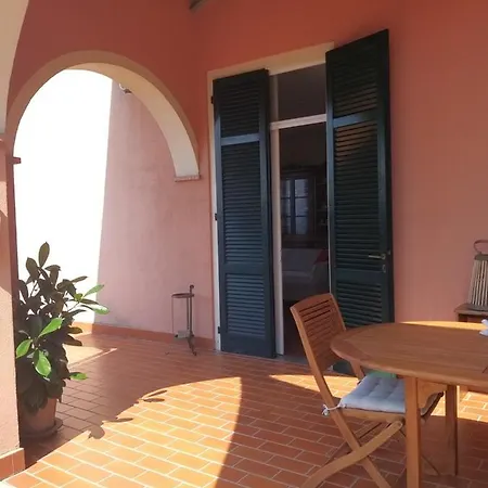 Casa Ginevra 公寓 *